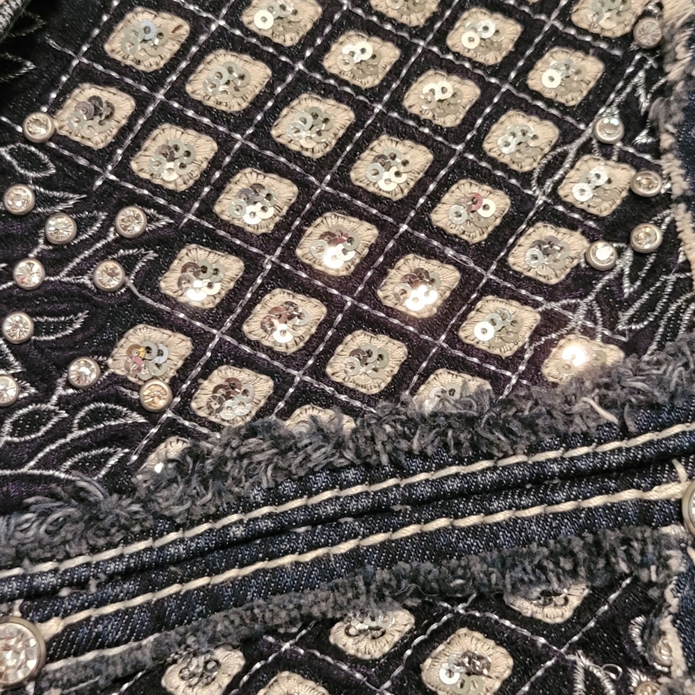 Jacket - Picture 4 of 6